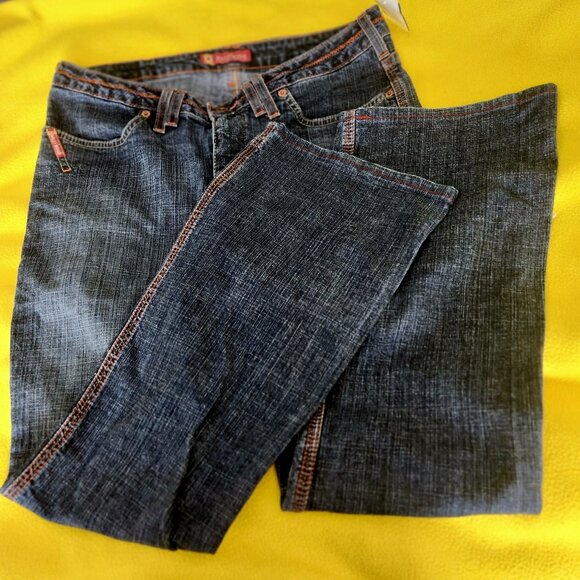 Rare Vintage Hollywood w/H on back pocket Made in Canada Sz 29 coloured stitches - Picture 2 of 6